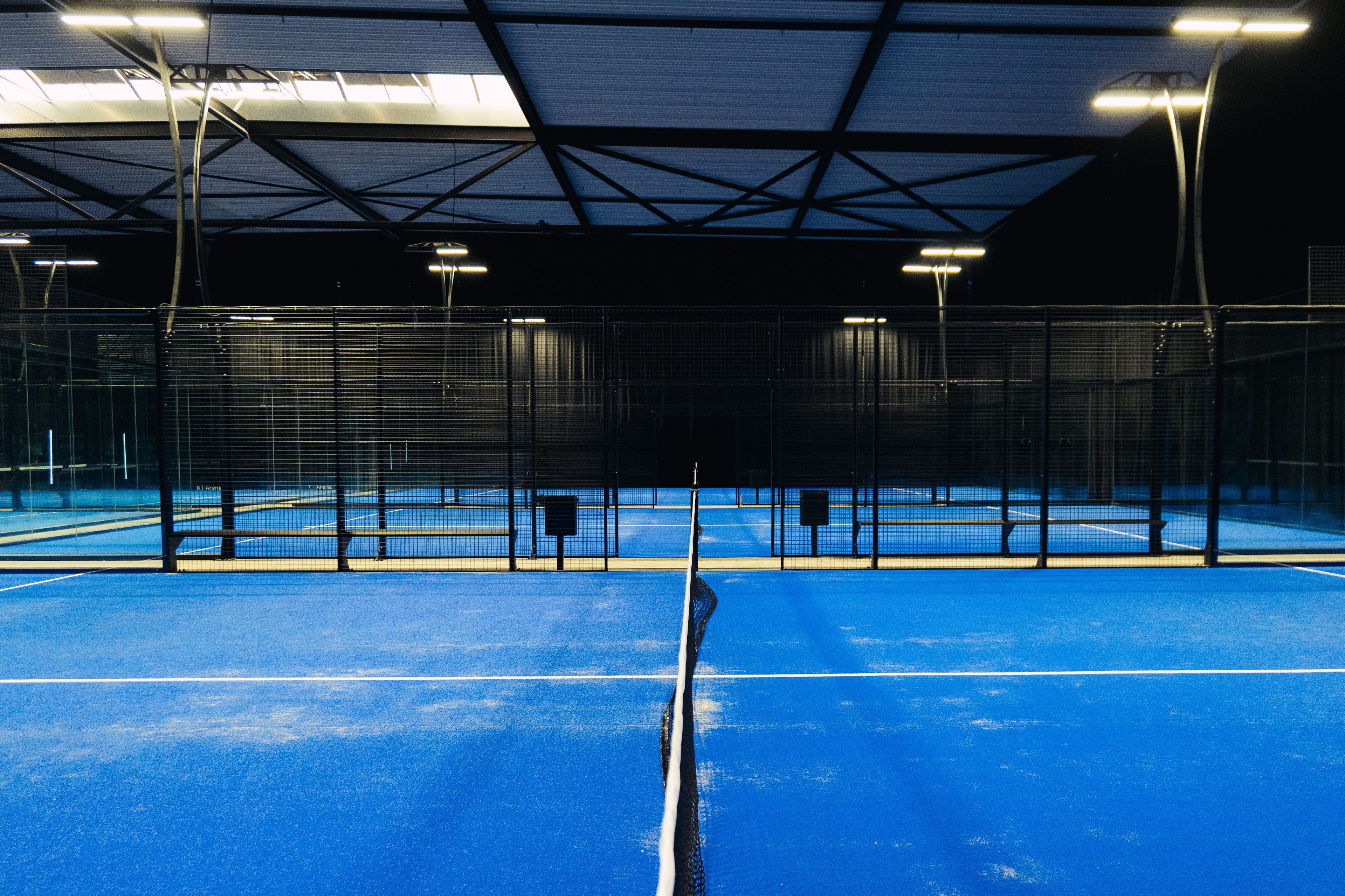 Padel Haus Bonn - Blauer Court - Premium Padel Club Bonn